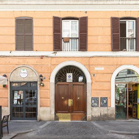 Iflat A Sparkle Of Red In Trastevere Rom Exterior foto