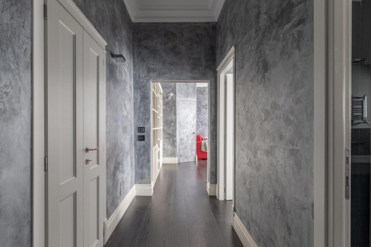 Iflat A Sparkle Of Red In Trastevere Rom Exterior foto